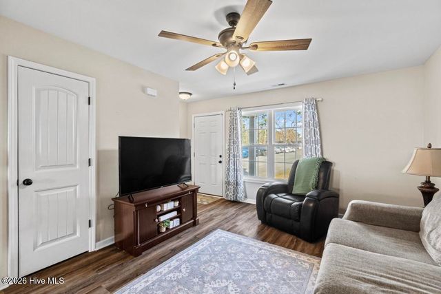 152 Cornerstone Drive, Beulaville, NC 28518