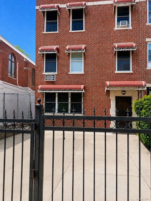 866 Fairmount Place, Bronx, NY 10460