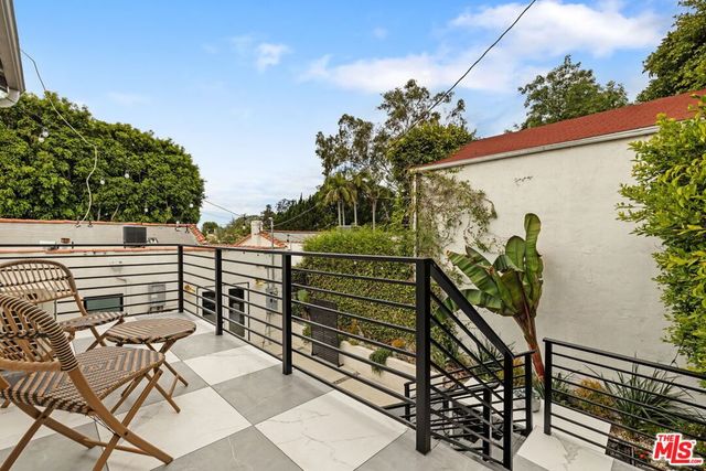9031 Elevado Street, West Hollywood, CA 90069