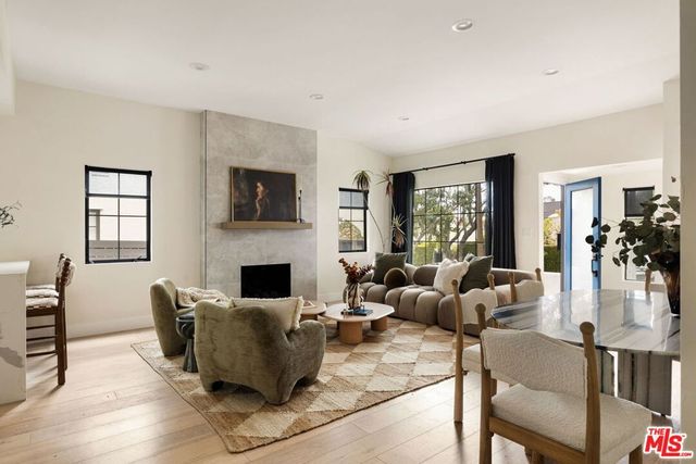 9031 Elevado Street, West Hollywood, CA 90069