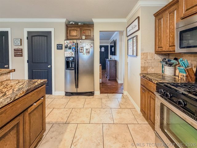 21887 Coffee Hollow Road, Tahlequah, OK 74464