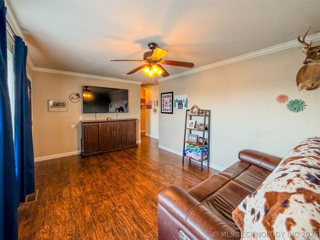 21887 Coffee Hollow Road, Tahlequah, OK 74464