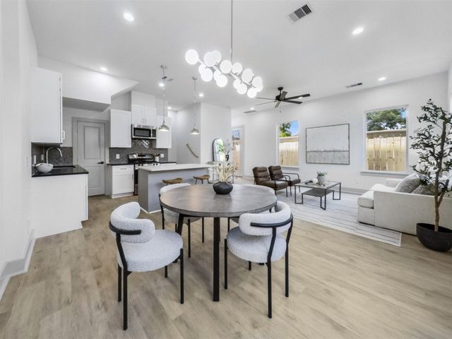 2410 Vaughn Street E, Houston, TX 77093