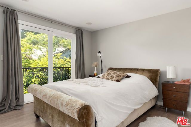 8020 Zeus Drive, Los Angeles, CA 90046