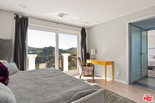 8020 Zeus Drive, Los Angeles, CA 90046