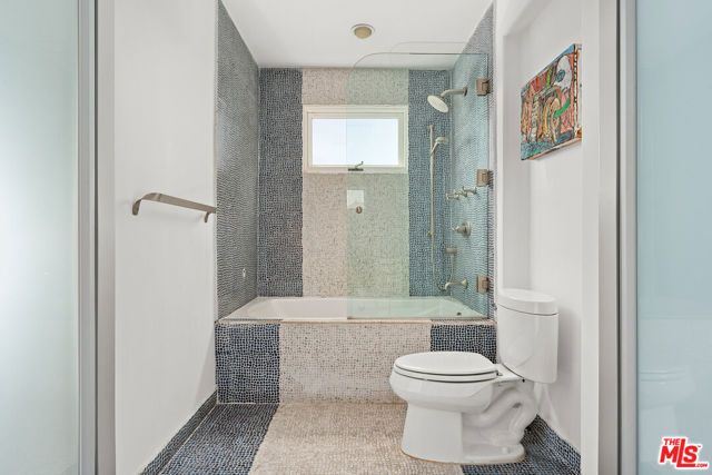 8020 Zeus Drive, Los Angeles, CA 90046