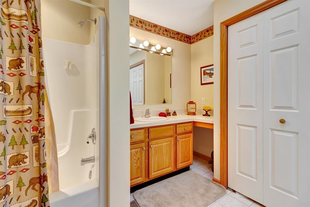 1229 Sheldon Hill Road, Wardsboro, VT 05355