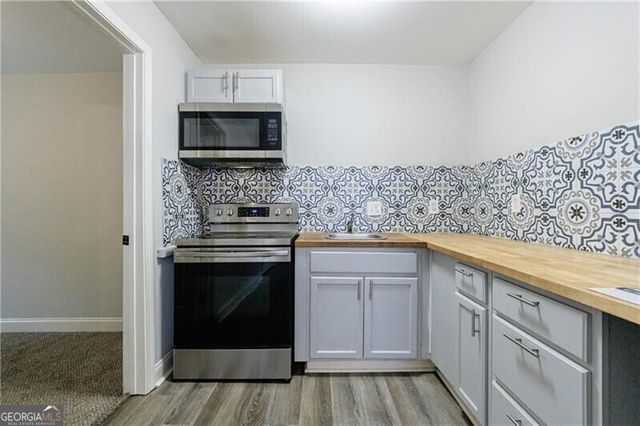 6030 Stonewall Drive, Union City, GA 30291