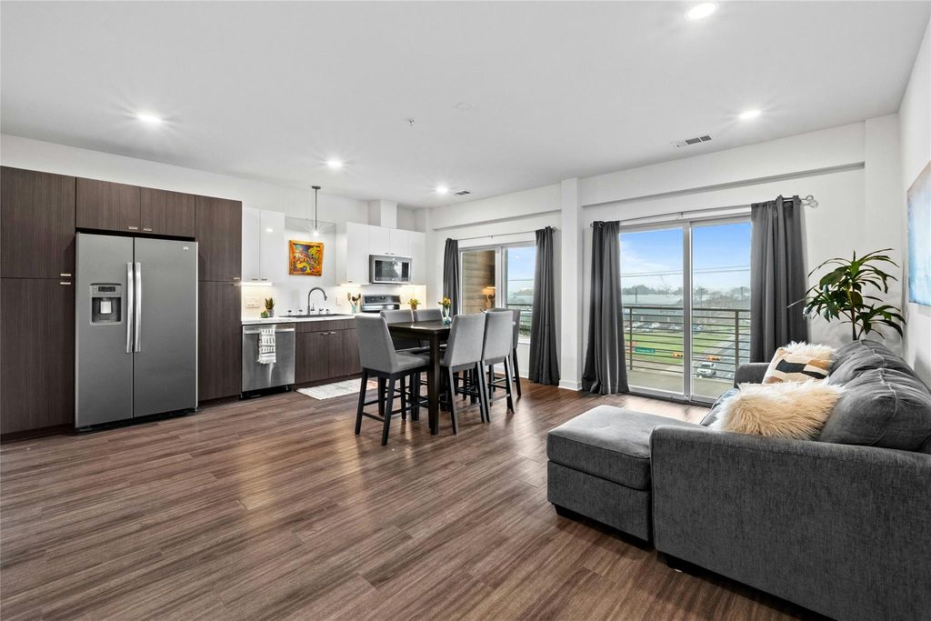 4361 S Congress Ave 402, Austin, TX 78745