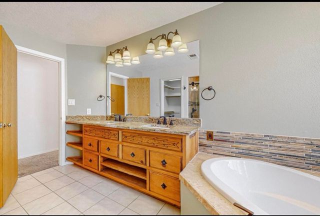 13124 Calle Azul SE, Albuquerque, NM 87123