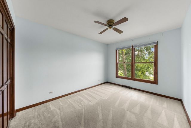 1841 Helen Court, Wheaton, IL 60189