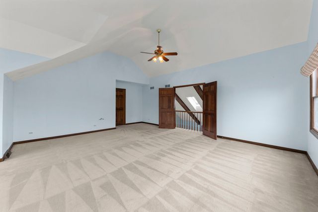 1841 Helen Court, Wheaton, IL 60189