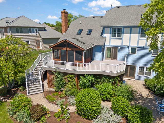 1841 Helen Court, Wheaton, IL 60189