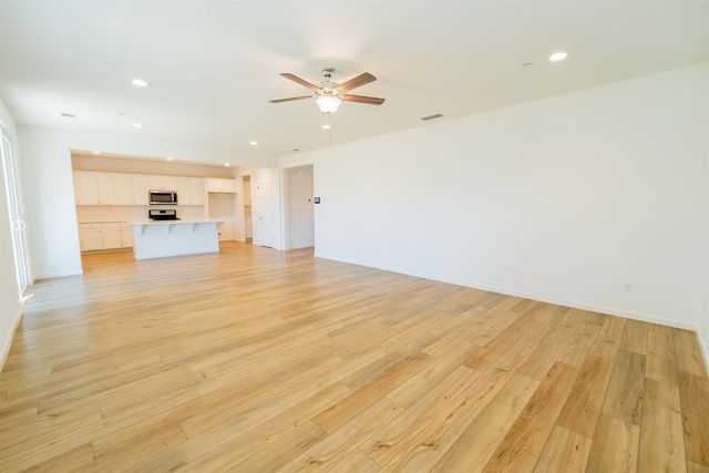 6632 E Cambridge Avenue, Fresno, CA 93727