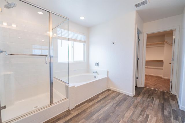 6632 E Cambridge Avenue, Fresno, CA 93727
