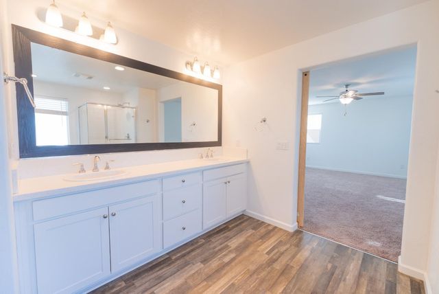6632 E Cambridge Avenue, Fresno, CA 93727