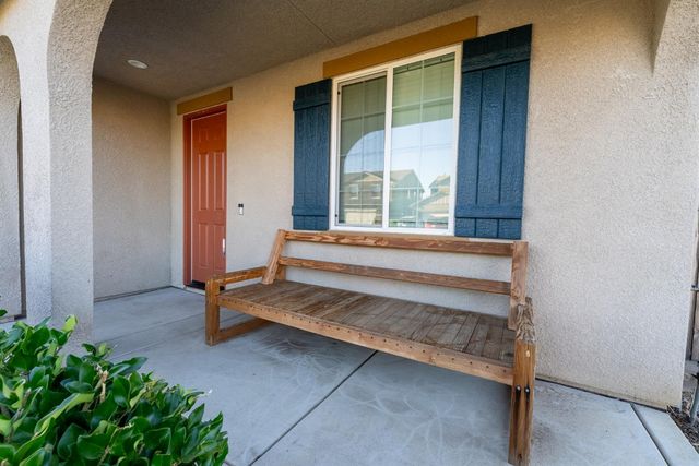 6632 E Cambridge Avenue, Fresno, CA 93727