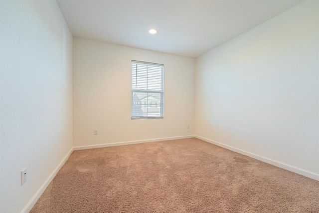 6632 E Cambridge Avenue, Fresno, CA 93727