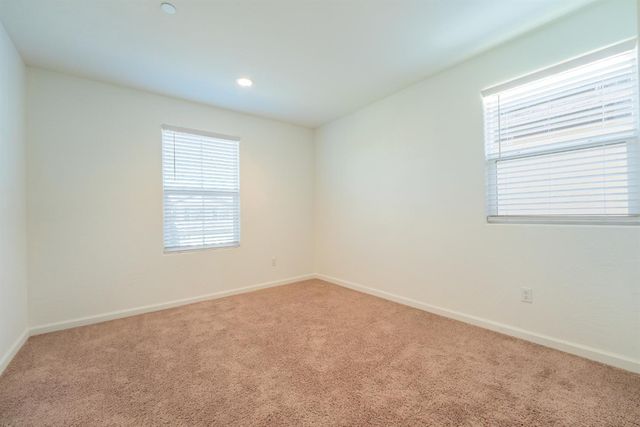 6632 E Cambridge Avenue, Fresno, CA 93727