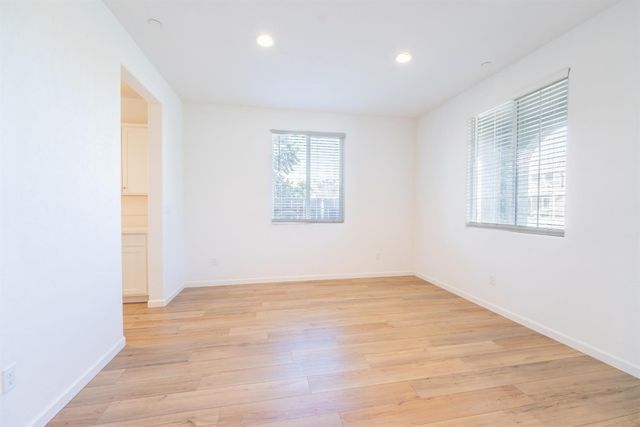 6632 E Cambridge Avenue, Fresno, CA 93727