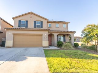 6632 E Cambridge Avenue, Fresno, CA 93727