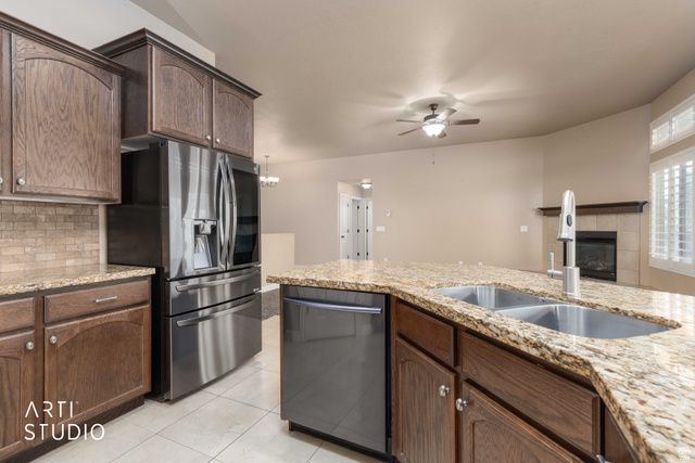 502 W ALDER CREEK DR, Pleasant View, UT 84414