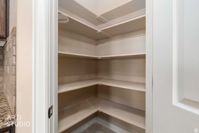 502 W ALDER CREEK DR, Pleasant View, UT 84414