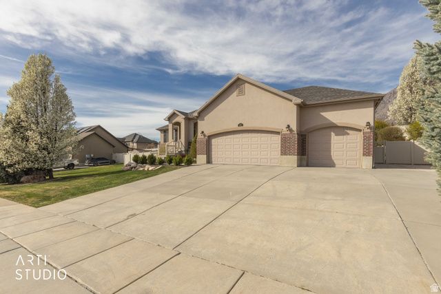 502 W ALDER CREEK DR, Pleasant View, UT 84414