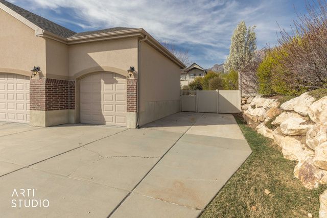 502 W ALDER CREEK DR, Pleasant View, UT 84414