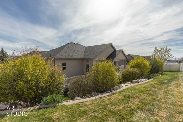502 W ALDER CREEK DR, Pleasant View, UT 84414
