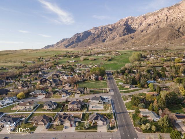 502 W ALDER CREEK DR, Pleasant View, UT 84414