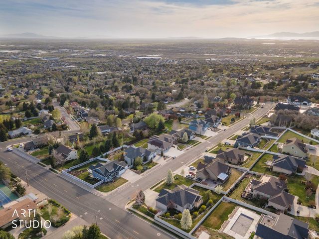 502 W ALDER CREEK DR, Pleasant View, UT 84414