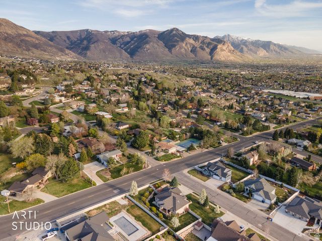 502 W ALDER CREEK DR, Pleasant View, UT 84414