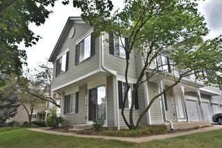 370 Sandhurst Lane A, South Elgin, IL 60177