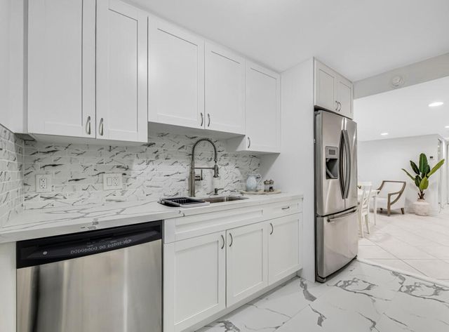 5600 N Flagler Drive, West Palm Beach, FL 33407