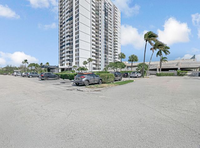 5600 N Flagler Drive, West Palm Beach, FL 33407