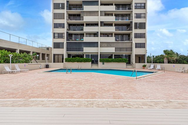 5600 N Flagler Drive, West Palm Beach, FL 33407