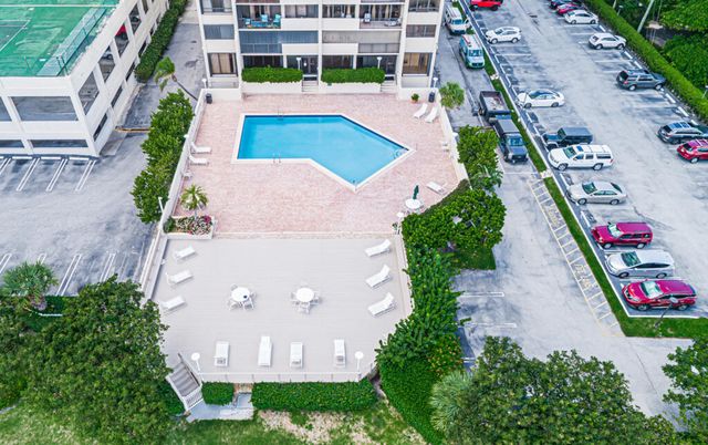 5600 N Flagler Drive, West Palm Beach, FL 33407