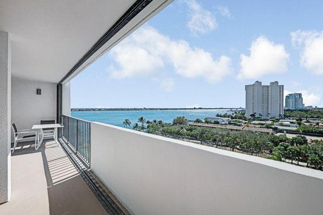 5600 N Flagler Drive, West Palm Beach, FL 33407