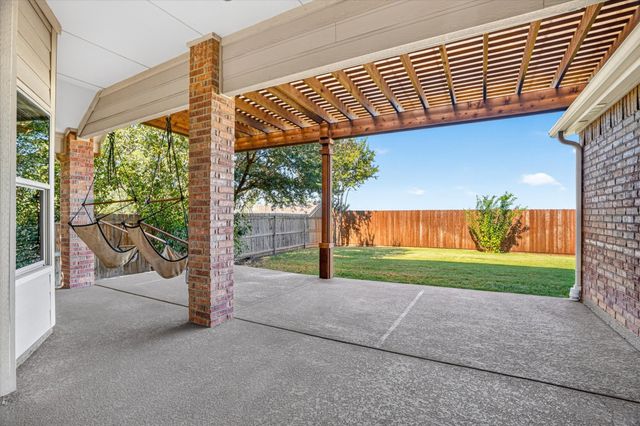 1236 Hickory Bend Lane, Fort Worth, TX 76108