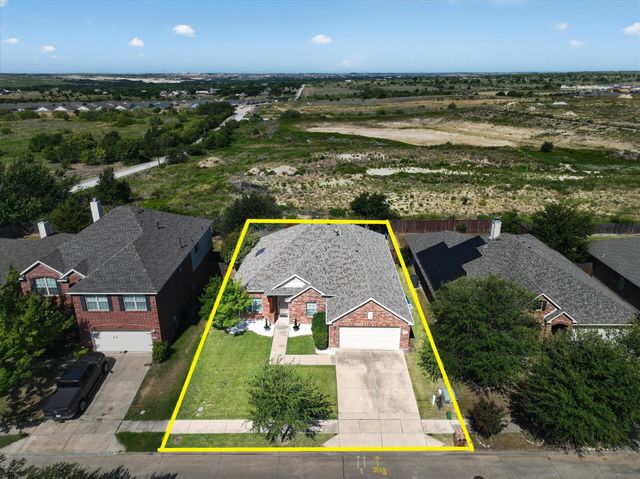 1236 Hickory Bend Lane, Fort Worth, TX 76108