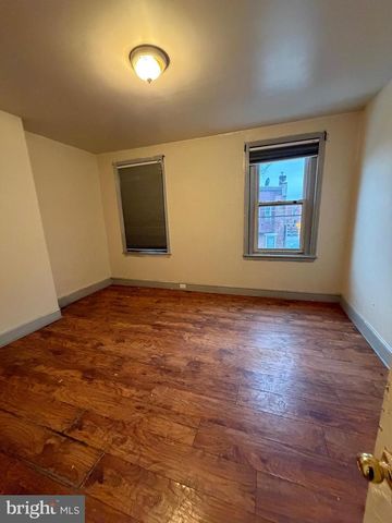 2831 N HOWARD ST, Philadelphia, PA 19133