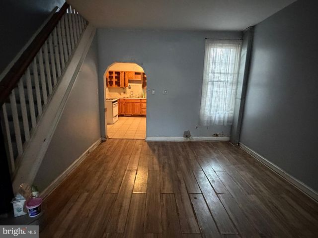 2831 N HOWARD ST, Philadelphia, PA 19133