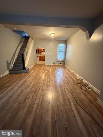 2831 N HOWARD ST, Philadelphia, PA 19133