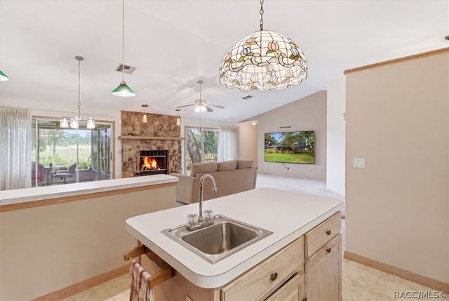 1215 S Fir Terrace, Inverness, FL 34450