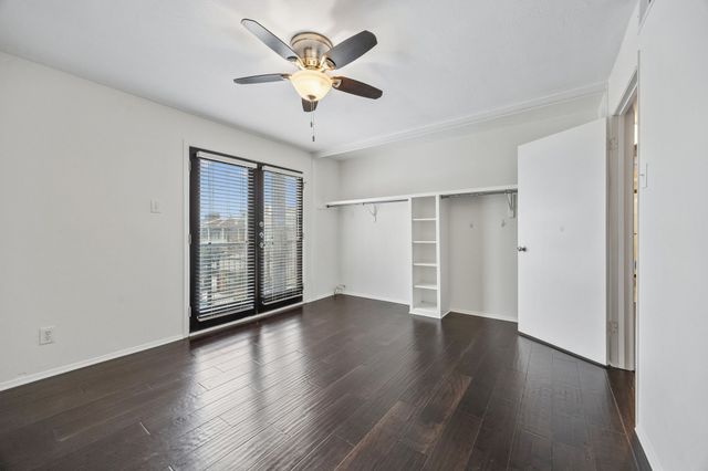 5916 Sandhurst Lane 233, Dallas, TX 75206