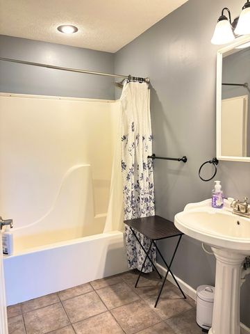 545 Adams Store Poole Mill Road, Crofton, KY 42217