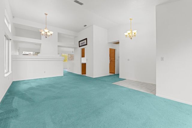 5030 Charter Rd, Rocklin, CA 95765