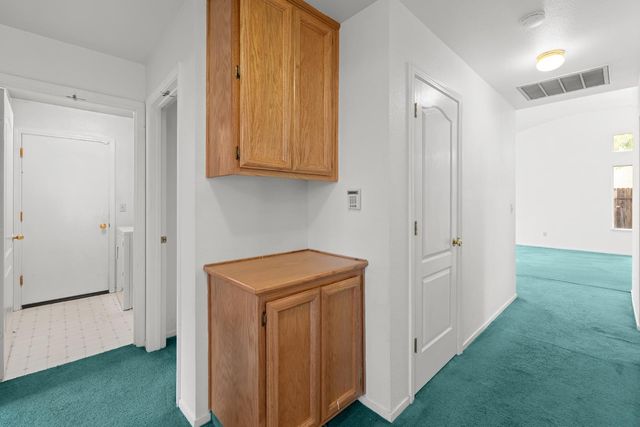 5030 Charter Rd, Rocklin, CA 95765