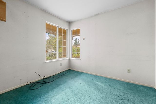 5030 Charter Rd, Rocklin, CA 95765